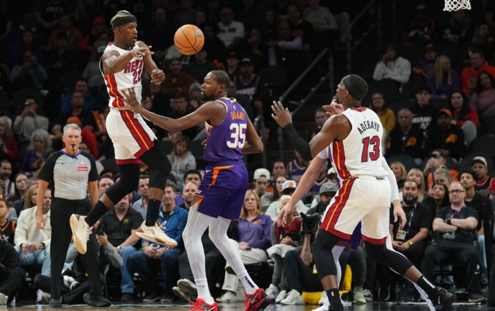 杜兰特在热火比赛中大胜，关键助攻引发热议！的简单介绍