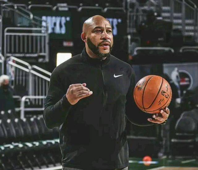 Ming遭遇七连败,加拿大队教练面临压力!的简单介绍 Ming遭遇七连败,加拿大队教练面临压力!的简单介绍