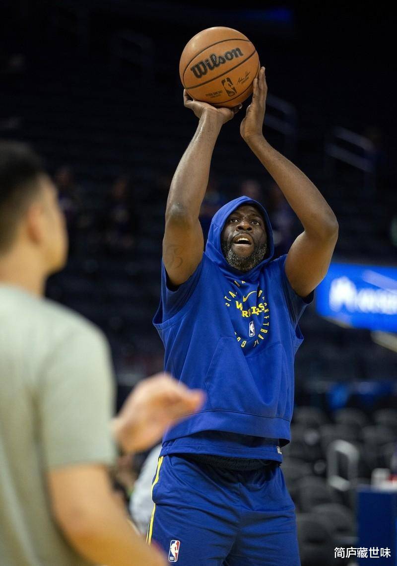 关于今晚欧超杯传出新动向，密尔沃基雄鹿篮板制胜，管理层表态：球迷炸锅，轮换策略成焦点的信息