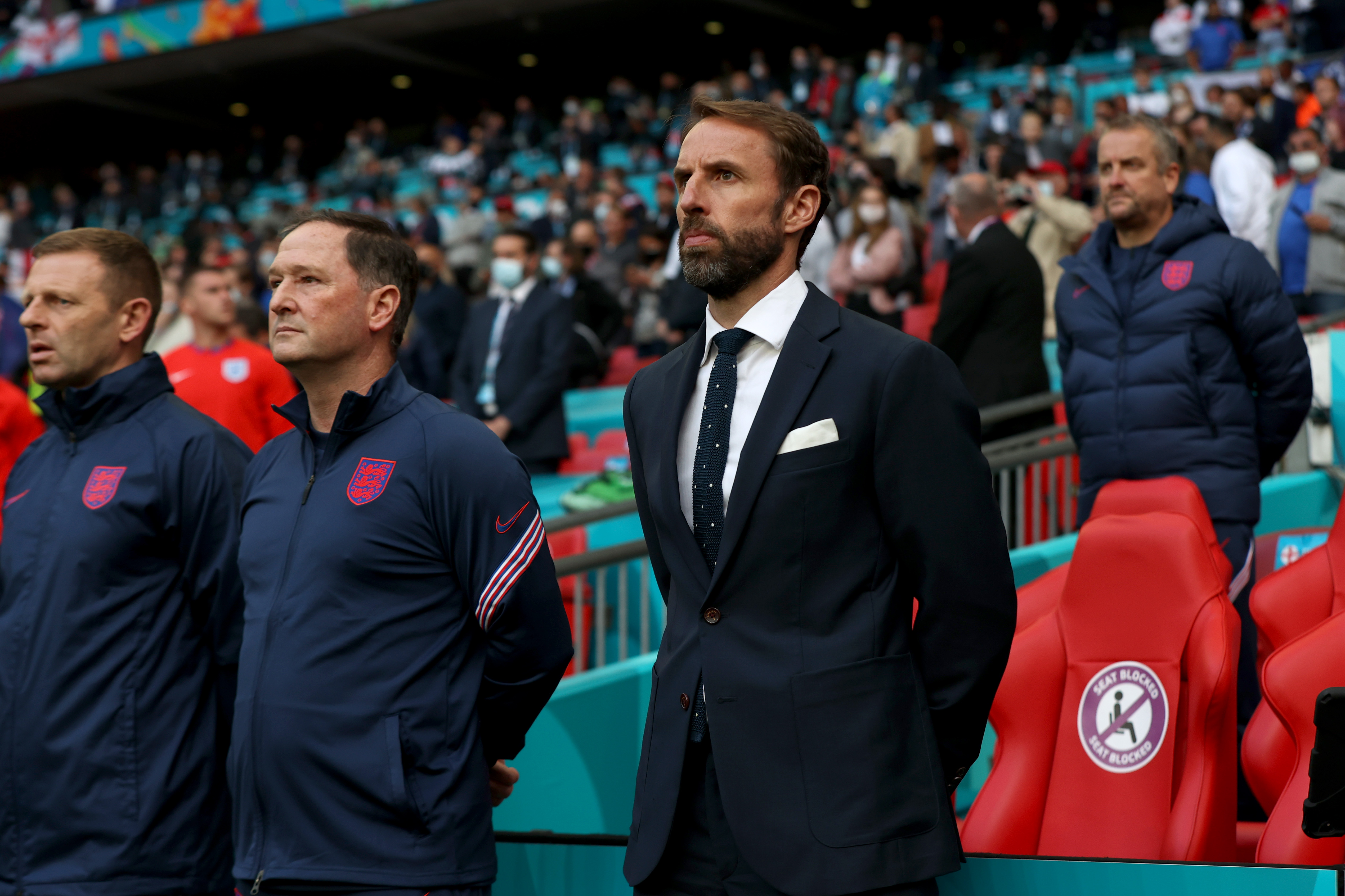 包含广东宏远围绕意甲防线松动里程碑夜萨克拉门托国王迎来里程碑，媒体一致点评：加时末段马德里竞技备战社区盾的词条